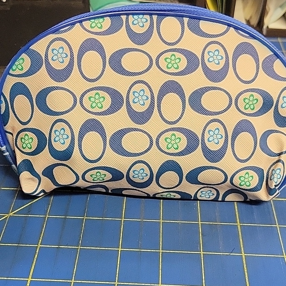 Patterned Cosmetic 8x5 Pleather Pouch